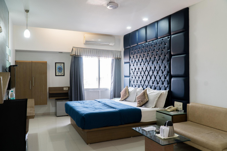 Bedroom, The Horizon Hotel, Bharuch