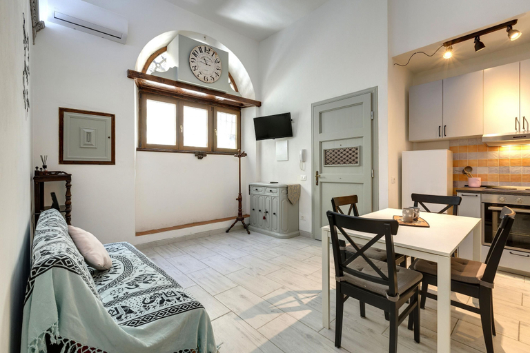 Room 4, Santa Maria 3B in Firenze, Florence
