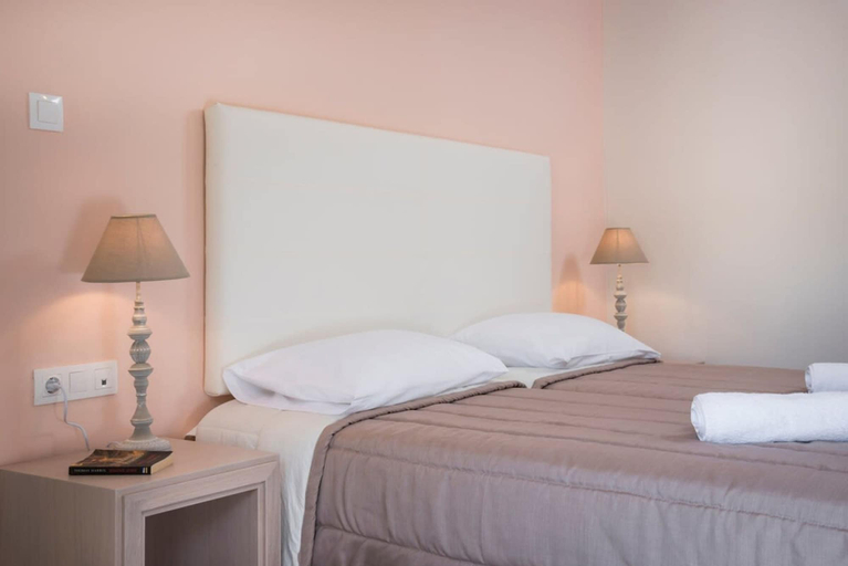 Room 3, Mear Family Escape - Summer Cretan Getaway, Crete
