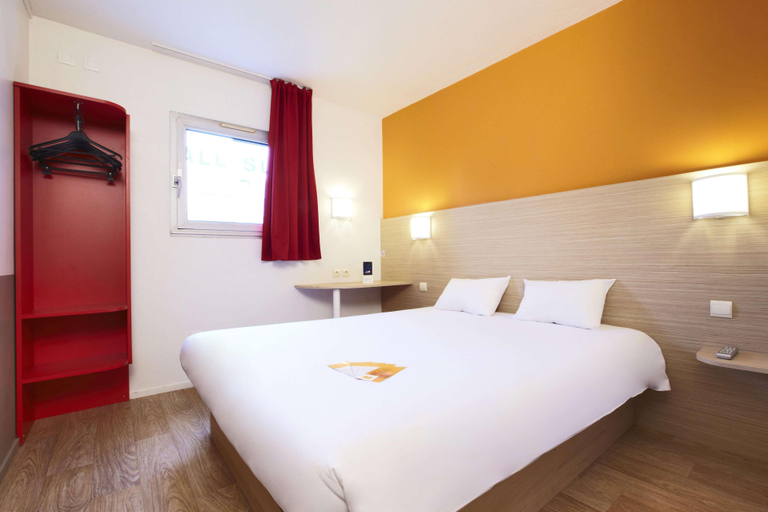 Bedroom 4, Premiere Classe Arles, Bouches-du-Rhône