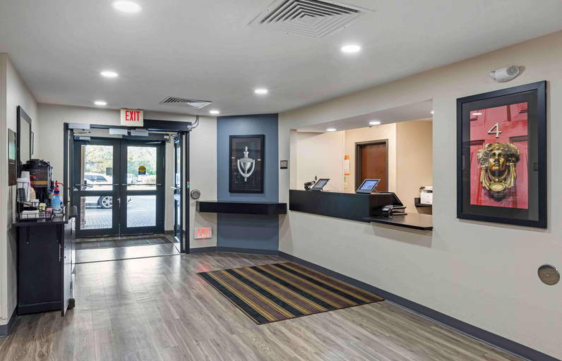 Public Area 2, Extended Stay America Select Suites - Milwaukee - Waukesha, Waukesha