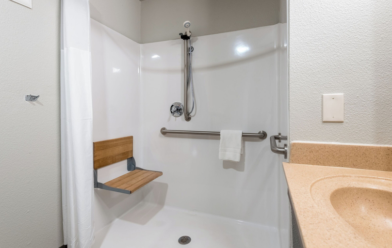 Bathroom 5, My Place Hotel - Bend, OR, Deschutes