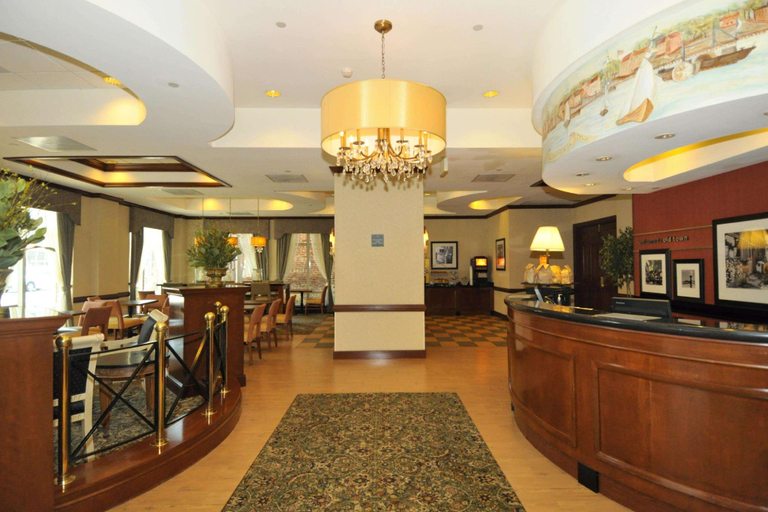 Public Area, Hampton Inn Alexandria-Old Town/King St. Metro, Alexandria
