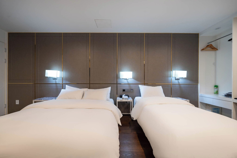 Bedroom 15