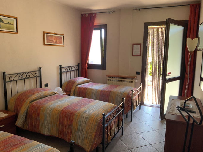 Bedroom 2, Villa Rosy B&B, Novara