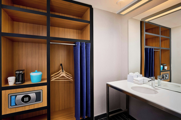 Bathroom 4, Aloft by Marriott Vaughan Mills, York