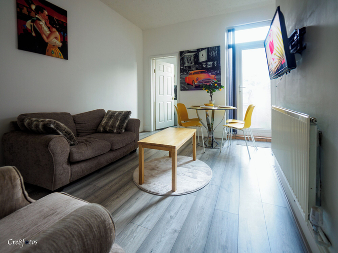 Others 4, Couldon Lodge  Family Room 3, Stoke-on-Trent