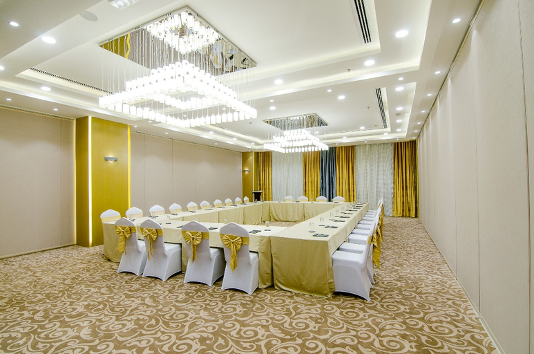 Business Facilities 5, Al Murooj Grand Hotel, Bausher