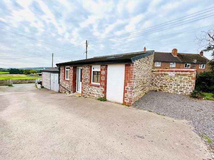 Others 4, The Netherend Inn - Pet Friendly Haven, Gloucestershire