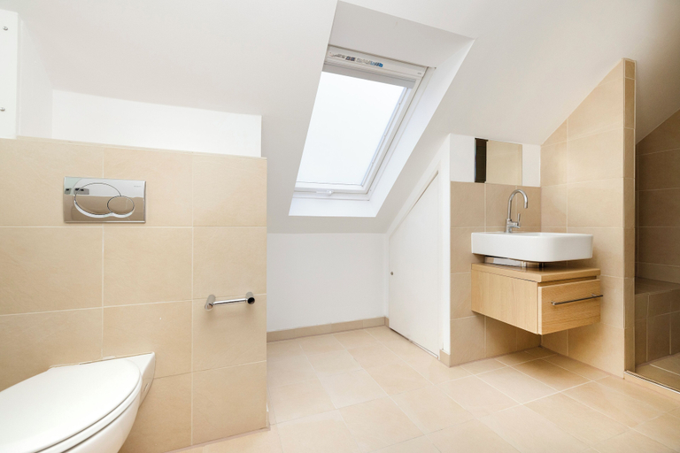 Bathroom 3, Superb Flats in the Heart of Edinburgh, Edinburgh