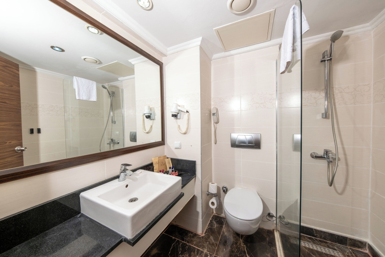 Bathroom 5, Zeyda Kemer Hotel, Kemer