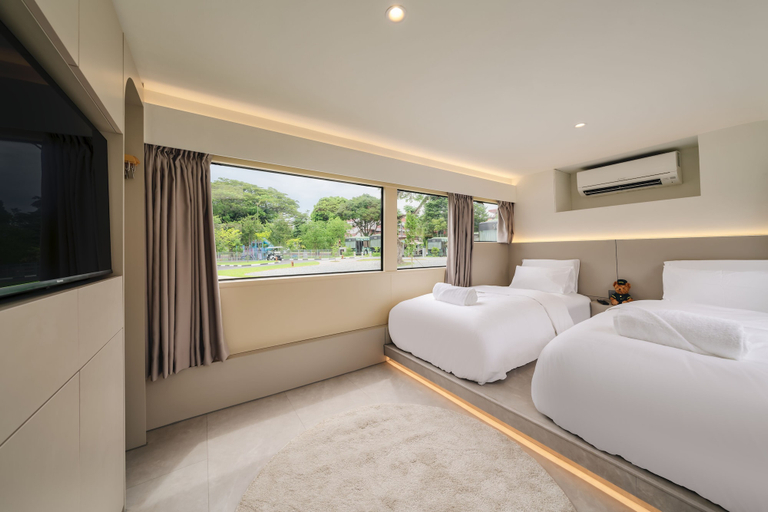 Bedroom 2, The Bus Collective, Singapore