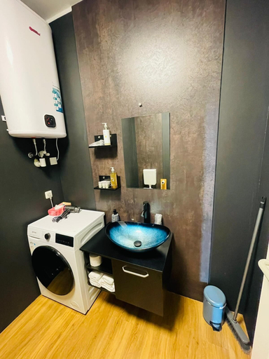 Bathroom 4, Ferienwohnung Michelangelo Netflix, Eisenach