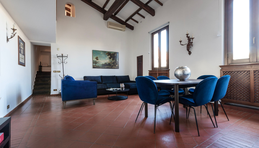 Others 5, Italianway - Bigli 6, Milano