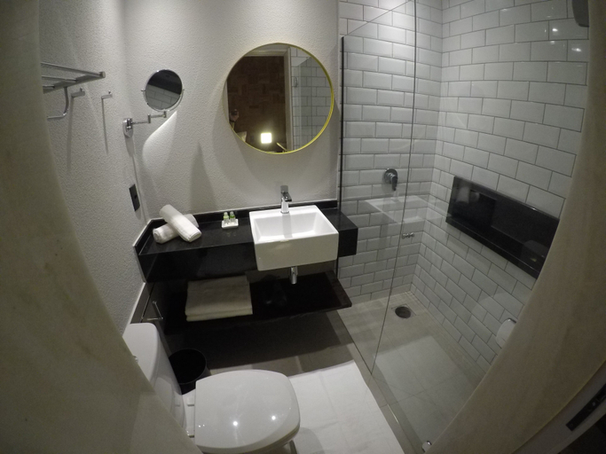 Bathroom 3, LA HOTEL VOTUPORANGA , Votuporanga