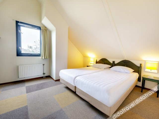 Bedroom 4, Beach Hotel Zandvoort BY Center Parcs, Zandvoort