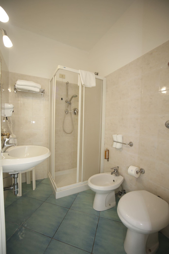 Bathroom 5, Villa San Felice, Napoli