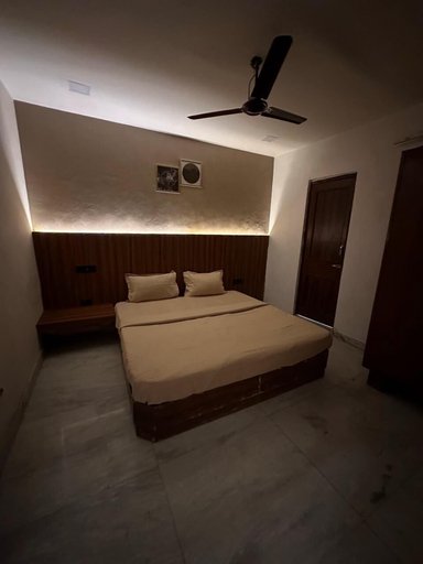Bedroom 2, Desire Courtyard, Delhi