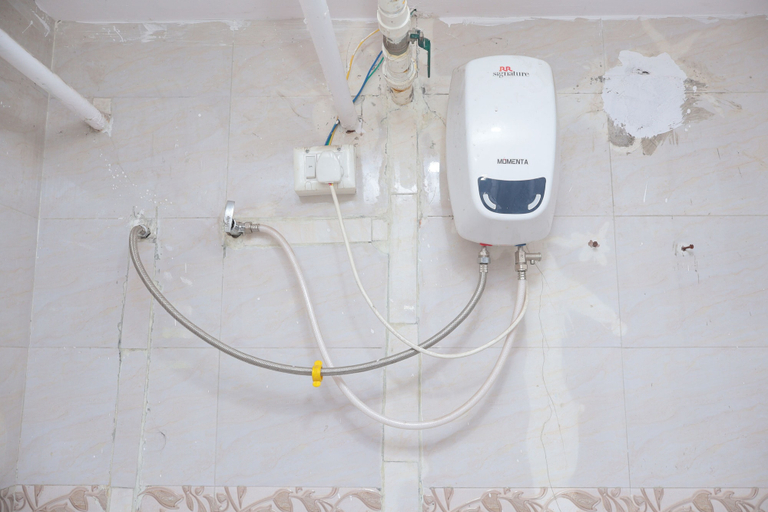Bathroom, HOTEL APOLLO, Ahmadabad