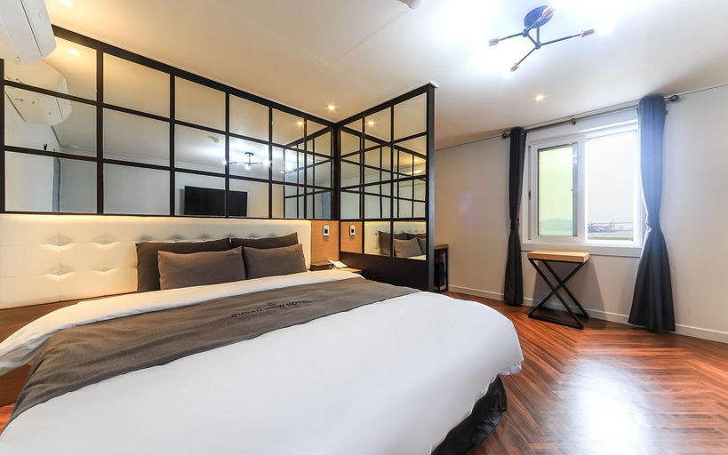 Bedroom 21