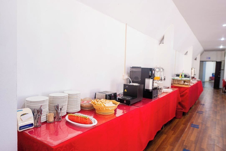 Food & Drinks 5, Lisha Grand Riverside Hotel, Vangvieng