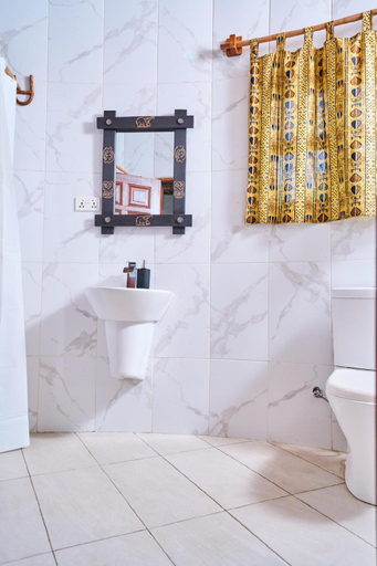 Bathroom 3, The Alkebulan Heritage Centre, Dangbe West