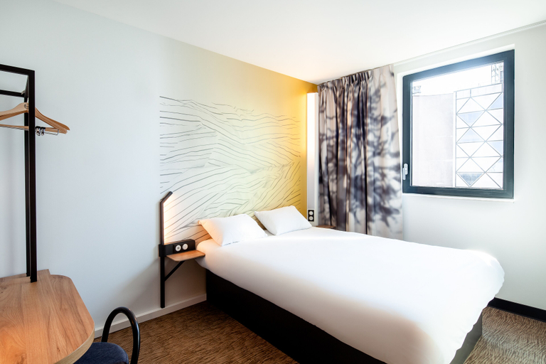 Bedroom 5, B&B HOTEL Cluses Sud, Haute-Savoie