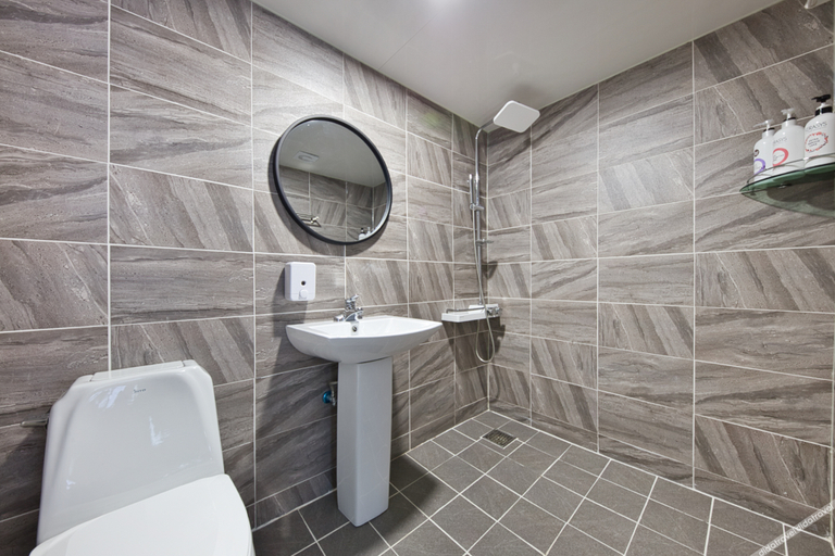 Bathroom 5, Danyang Meros Hotel, Danyang