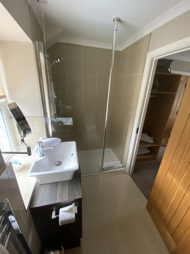 Bathroom 3, The Three Horseshoes Hotel, Durham
