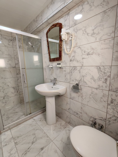 Bathroom 5, Sirkeci Emek Hotel, Fatih