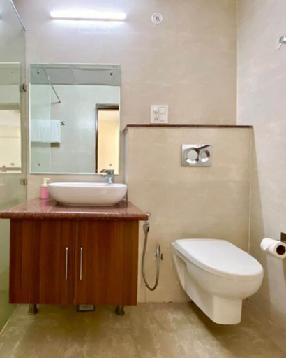 Bathroom, Luxury 4 Bedroom's Apartment, Garhwal