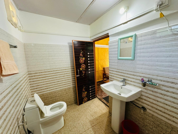 Bathroom 3, TULDA BAMBUSA RESORT , Golaghat