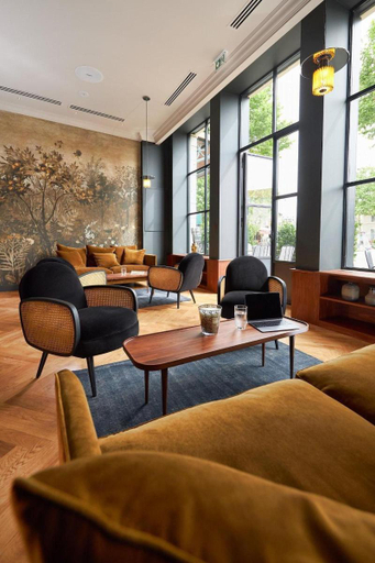 Public Area 3, Hotel Victoria, Drôme