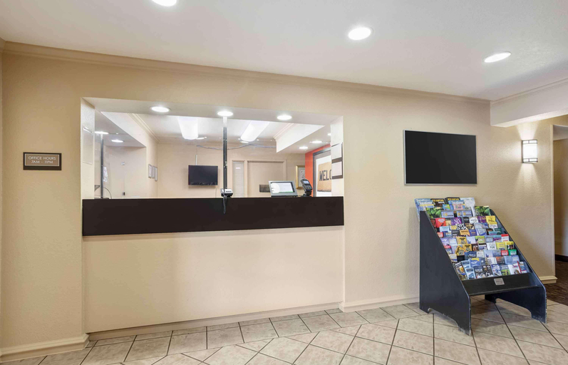 Public Area 3, Extended Stay America Suites Norwalk Stamford, Fairfield