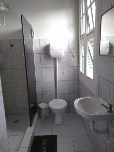 Bathroom 3, Hotel Central Recife, Recife