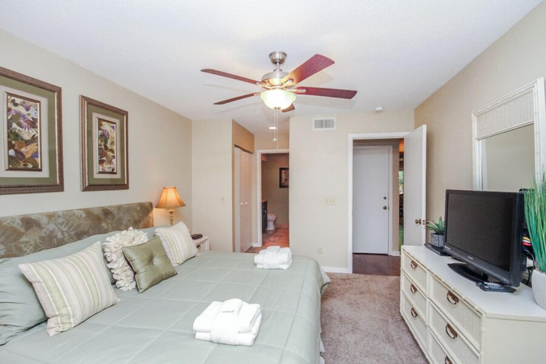 Bedroom 3, Lighthouse Tennis by Hilton Head Retreats, Beaufort