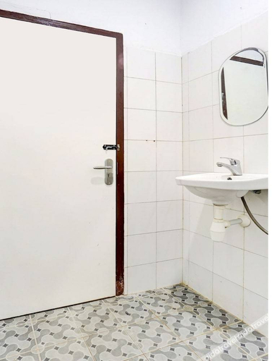 Bathroom 4, Edotel Tebe Syariah, Malang