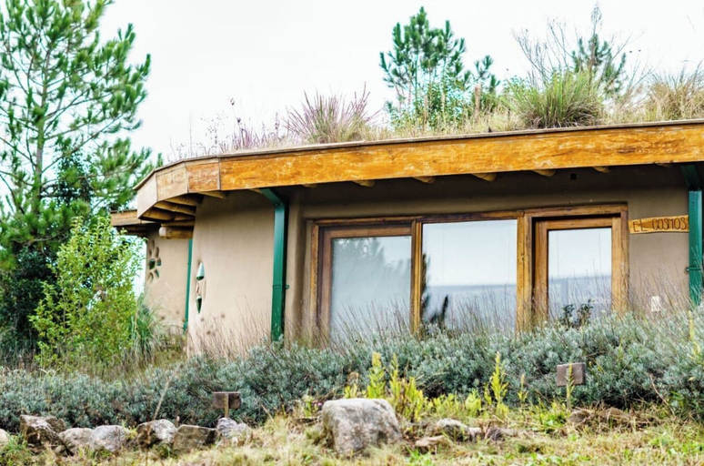 Exterior & Views 2, Carolina Leone, Calamuchita