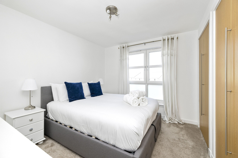 Bedroom 3, JOIVY Stunning 2-Bed Flat W/ Free Parking, Edinburgh