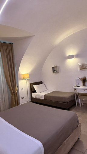 Bedroom 3, Chiaia Suites, Napoli