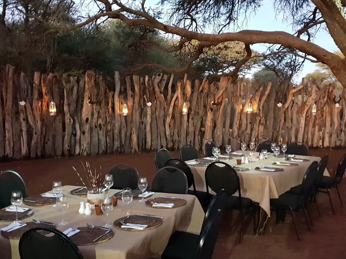 Food & Drinks 5, Mattanu Private Game Reserve, Frances Baard
