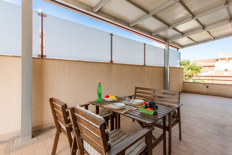 Room 4, Vicer Apartment With AC and Wi-fi, Catania