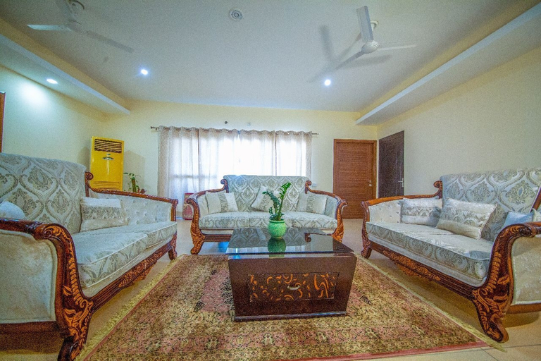 Others 4, Luxury 3 Bedroom's Apartment, Garhwal