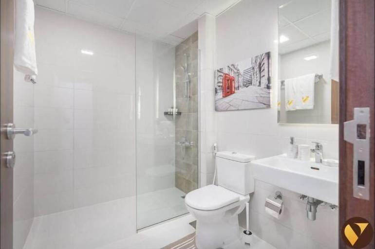 Bathroom 3, JVC unit Pool Jogging Track Play Area, Dubai