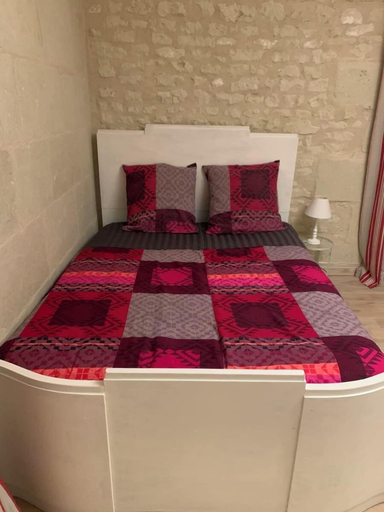 Bedroom 2, Chambre d'Hôtes Ecole de Mathuna, Vienne