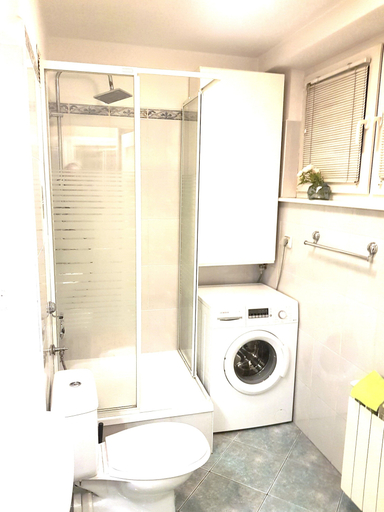 Bathroom 4, Ambassador Apartment, Warsaw