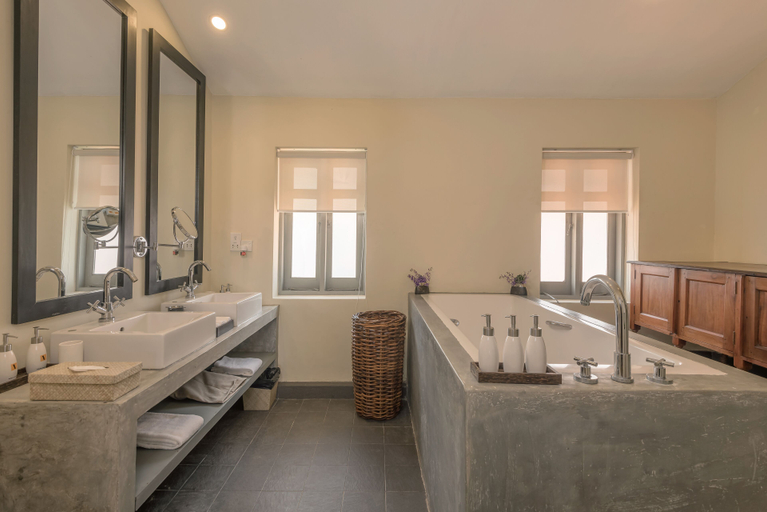 Bathroom, The Villa Bentota by KK Collection, Bentota