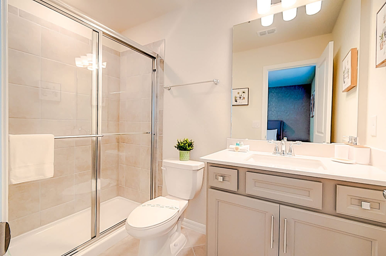 Room 4, 15976 Spacious Charming Family Getaway, Lake