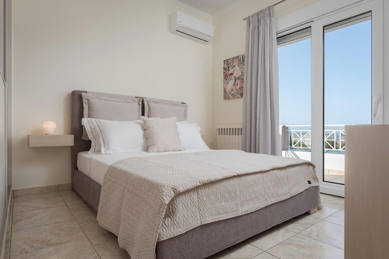 Bedroom 4, Ema's Guest House, Attica