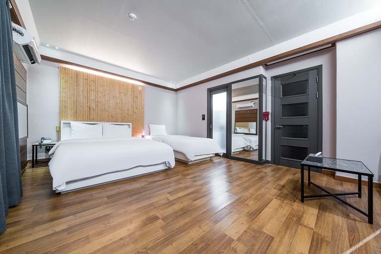 Bedroom 4, Yongin Singal Sky, Yongin